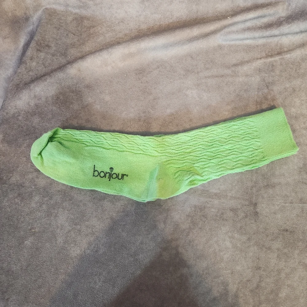 Vintage 80s Bonjour Green Cable Knit Socks‎